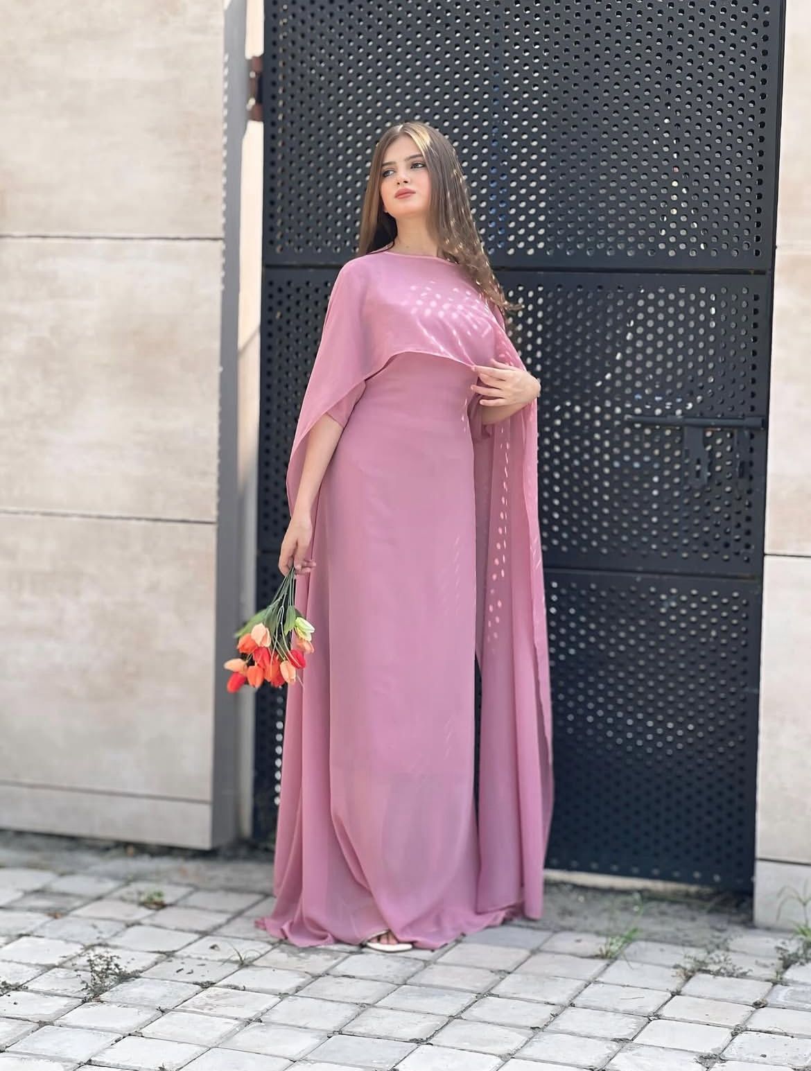 CAPE MAXI