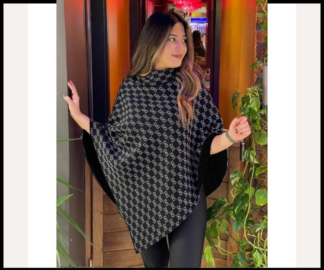 Women's L-V shawl
